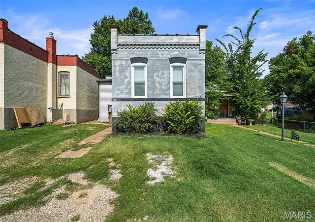 Photo 2 of Single family home for sale at 769 Zeiss Ave, St Louis, MO 63125 | MLS# MIS26022523 | Listing updated on 2026-09-23
