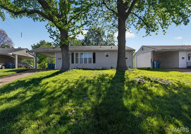 Single family home for sale at 10028 Dellridge Ln, Saint Louis, MO 63136 | MLS# MIS26023140