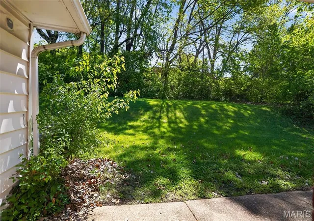 Photo 3 of Single family home for sale at 4334 Nelson Dr, Saint Louis, MO 63121 | MLS# MIS26023437 | Listing updated on 2026-09-22