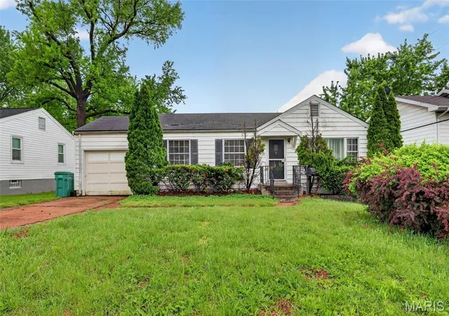 Photo 4 of Single family home for sale at 1128 Bliss Dr, Saint Louis, MO 63137 | MLS# MIS26023837 | Listing updated on 2026-09-22
