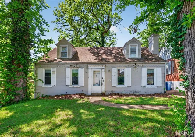 Photo 3 of Single family home for sale at 6906 Florian Ave, Saint Louis, MO 63121 | MLS# MIS26024466 | Listing updated on 2026-09-22