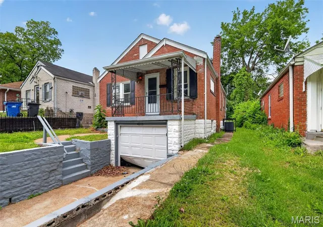 Photo 2 of Single family home for sale at 4115 Begg Blvd, Saint Louis, MO 63121 | MLS# MIS26025148 | Listing updated on 2026-09-23