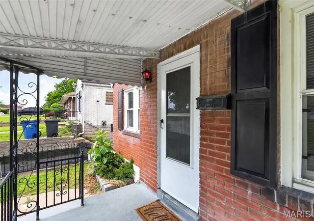 Photo 3 of Single family home for sale at 4115 Begg Blvd, Saint Louis, MO 63121 | MLS# MIS26025148 | Listing updated on 2026-09-23
