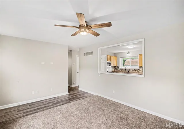 Photo 3 of Single family home for sale at 1265 Mallard Ln, Florissant, MO 63031 | MLS# MIS26025823 | Listing updated on 2026-09-10