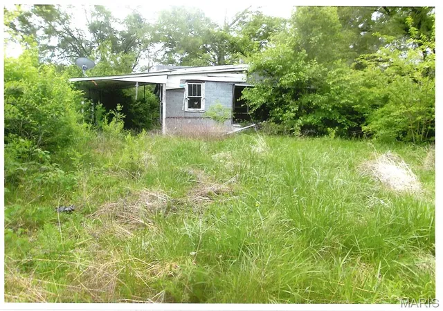 Photo 1 of Single family home for sale at 5712 Portland Pl, East Saint Louis, IL 62204 | MLS# MIS26025902 | Listing updated on 2026-09-15