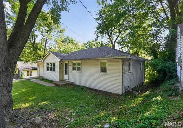 Photo 3 of Single family home for sale at 6148 Dupree Ave, Saint Louis, MO 63135 | MLS# MIS26025957 | Listing updated on 2026-09-23