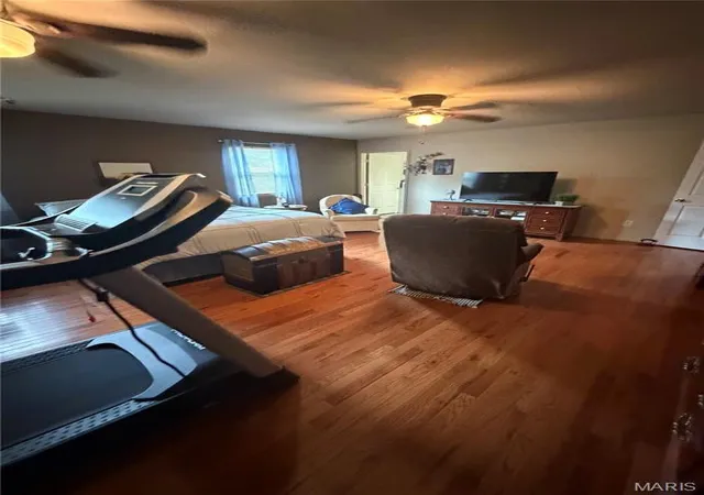Photo 4 of Sale Pending at 8742 Hwy H, Ellington, MO 63638 | MLS# MIS26025984 | Listing updated on 2026-09-11