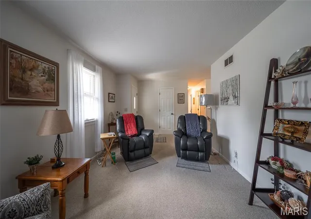 Photo 3 of Single family home for sale at 1112 Sycamore Dr, Rolla, MO 65401 | MLS# MIS26026293 | Listing updated on 2026-09-09