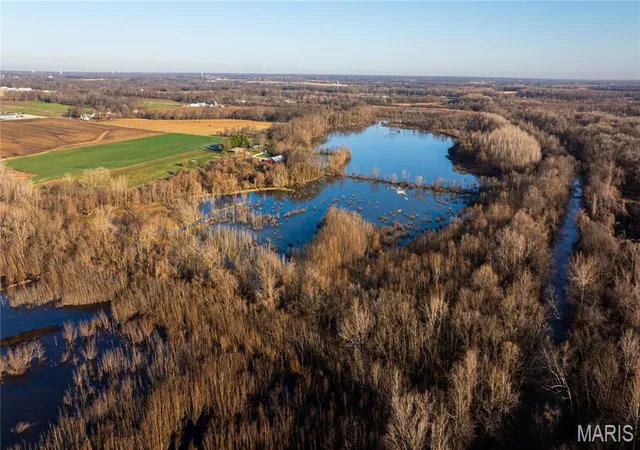 Photo 2 of Single family home for sale at 10000 Rieder Rd, Lebanon, IL 62254 | MLS# MIS26026314 | Listing updated on 2026-09-15