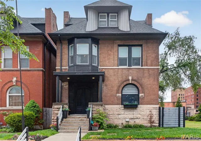 Photo 2 of Single family home for sale at 4937 Washington Blvd, Saint Louis, MO 63108 | MLS# MIS26026401 | Listing updated on 2026-09-14