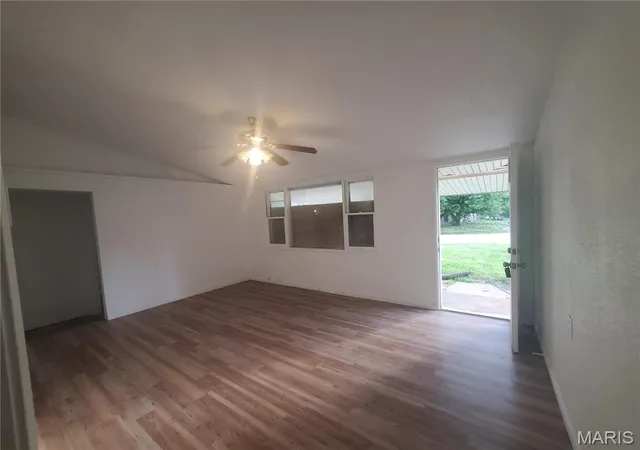 Photo 2 of Single family home for sale at 240 St John Dr, Cahokia, IL 62206 | MLS# MIS26027289 | Listing updated on 2026-09-11