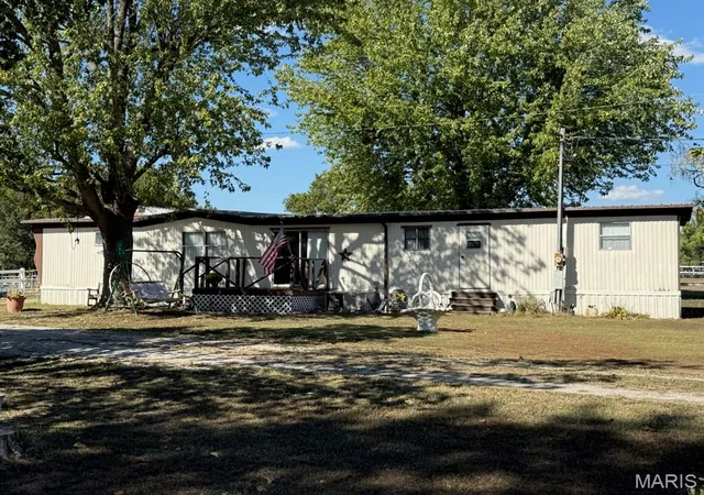 Photo 1 of Manufactured home for sale at 751 Torrens St, Tilden, IL 62292 | MLS# MIS26027307 | Listing updated on 2026-09-10