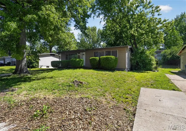 Photo 1 of Single family home for sale at 10236 Tanner Dr, St Louis, MO 63136 | MLS# MIS26027391 | Listing updated on 2026-09-23