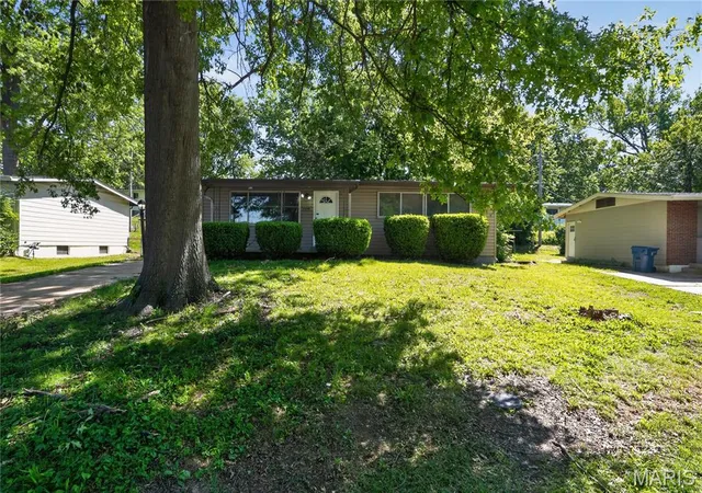 Photo 2 of Single family home for sale at 10236 Tanner Dr, St Louis, MO 63136 | MLS# MIS26027391 | Listing updated on 2026-09-23