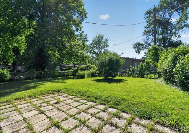 Photo 1 of Single family home for sale at 10336 Deem Dr, St Louis, MO 63136 | MLS# MIS26027422 | Listing updated on 2026-09-23