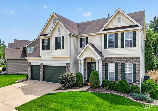 Photo 3 of Single family home for sale at 4659 Behlmann Farms Blvd, Florissant, MO 63034 | MLS# MIS26027758 | Listing updated on 2026-09-14