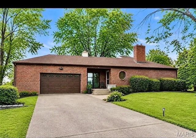 Photo 1 of Single family home for sale at 701 Garlyn Ct, St Louis, MO 63123 | MLS# MIS26028486 | Listing updated on 2026-09-11