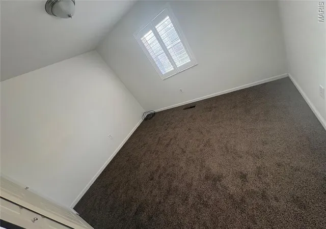 Photo 2 of Single family home for sale at 104 Pyramid Dr, Belleville, IL 62223 | MLS# MIS26028867 | Listing updated on 2026-09-10
