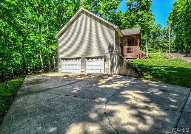 Photo 3 of Sale Pending at 504 Greenwood Ln, Marthasville, MO 63357 | MLS# MIS26028940 | Listing updated on 2026-10-01