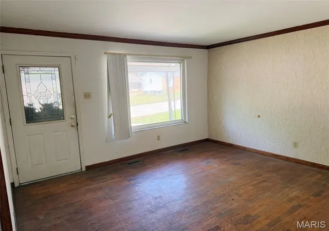 Photo 3 of Single family home for sale at 10078 Prince Dr, Saint Louis, MO 63136 | MLS# MIS26029618 | Listing updated on 2026-10-02