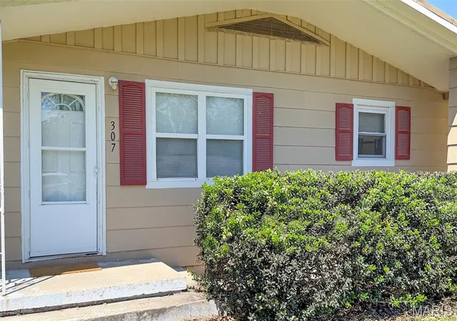 Photo 2 of Single family home for sale at 307 Medler St, Bernie, MO 63822 | MLS# MIS26029621 | Listing updated on 2026-09-14