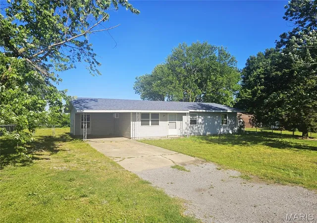 Photo 1 of Single family home for sale at 39335 W Sue Dr, Malden, MO 63863 | MLS# MIS26029759 | Listing updated on 2026-09-14