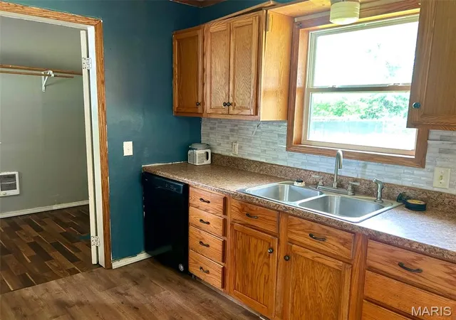 Photo 4 of Single family home for sale at 39335 W Sue Dr, Malden, MO 63863 | MLS# MIS26029759 | Listing updated on 2026-09-14