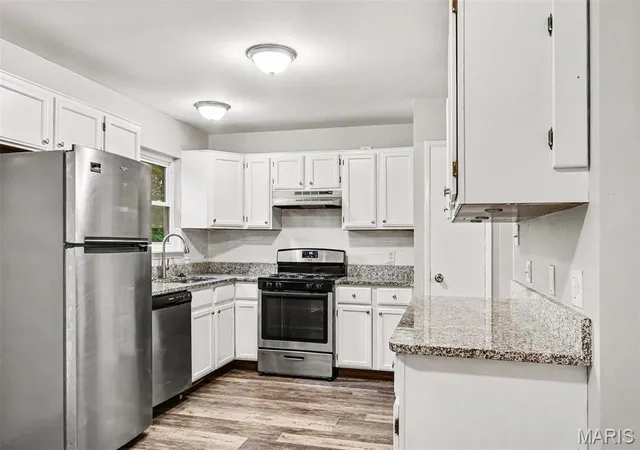 Photo 3 of Single family home for sale at 1440 Burning Tree Dr, Florissant, MO 63033 | MLS# MIS26030866 | Listing updated on 2026-09-10