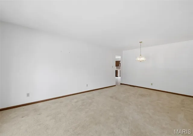 Photo 4 of Sale Pending at 4472 Pinyon Jay Ct, Saint Louis, MO 63128 | MLS# MIS26031215 | Listing updated on 2026-10-05