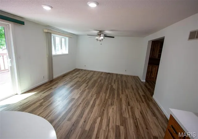 Photo 3 of Single family home for sale at 83 Memorial Ct, Highland, IL 62249 | MLS# MIS26032128 | Listing updated on 2026-09-11