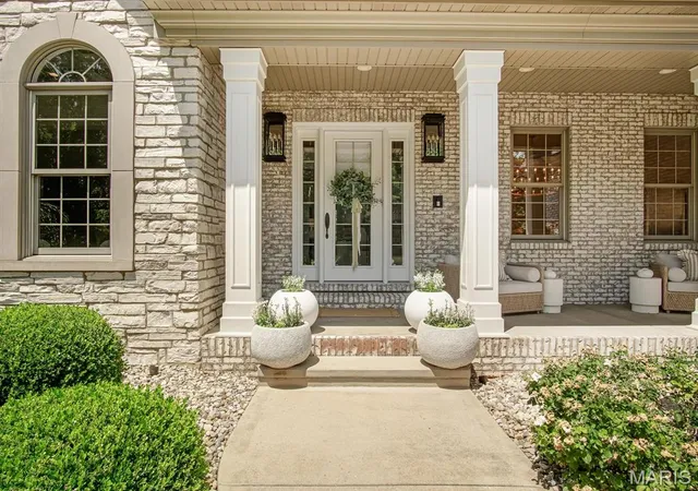 Photo 4 of Single family home for sale at 3025 Sunset Hills Blvd S, Edwardsville, IL 62025 | MLS# MIS26032642 | Listing updated on 2026-09-11