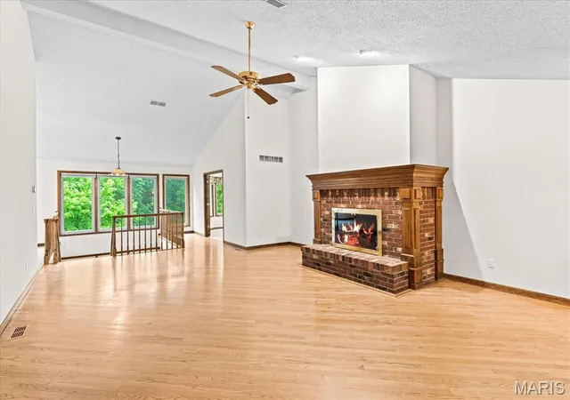 Photo 3 of Single family home for sale at 106 Suzanne Ct, Edwardsville, IL 62025 | MLS# MIS26033044 | Listing updated on 2026-10-05