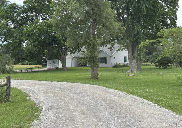 Photo 3 of Single family home for sale at 15656 Audrain Rd 923, Mexico, MO 65265 | MLS# MIS26033443 | Listing updated on 2026-09-24