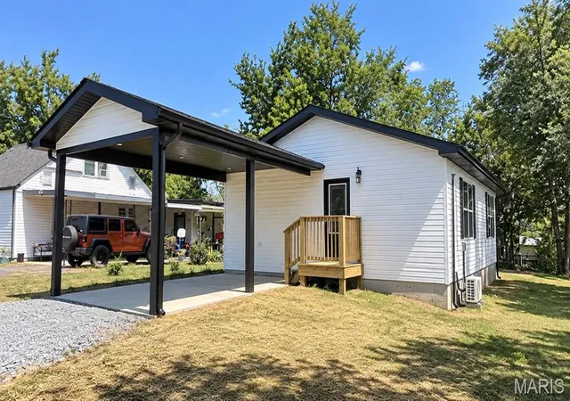Photo 1 of Single family home for sale at 508 E Marvin Ave, Fredericktown, MO 63645 | MLS# MIS26033769 | Listing updated on 2026-09-15