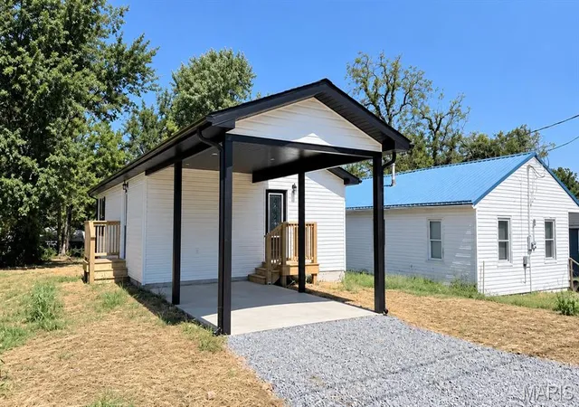 Photo 3 of Single family home for sale at 508 E Marvin Ave, Fredericktown, MO 63645 | MLS# MIS26033769 | Listing updated on 2026-09-15