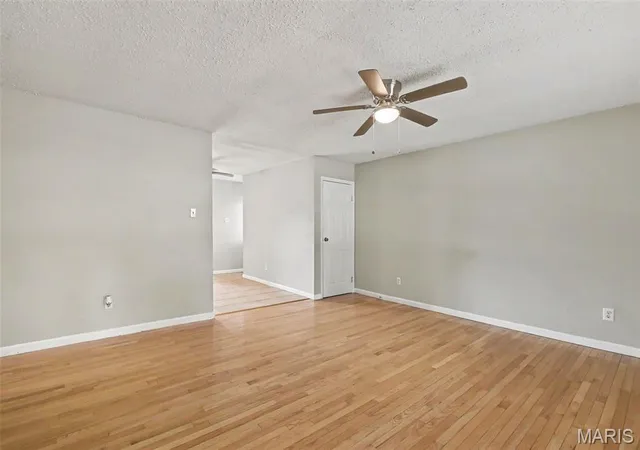 Photo 3 of Single family home for sale at 2322 Battlefield Dr, Florissant, MO 63031 | MLS# MIS26034135 | Listing updated on 2026-09-10