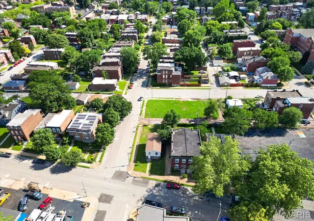 Photo 2 of Single family home for sale at 2700 Arsenal St, Saint Louis, MO 63118 | MLS# MIS26034140 | Listing updated on 2026-09-23