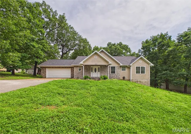 Photo 1 of Single family home for sale at 19567 Landry Ln, Waynesville, MO 65583 | MLS# MIS26034276 | Listing updated on 2026-09-11