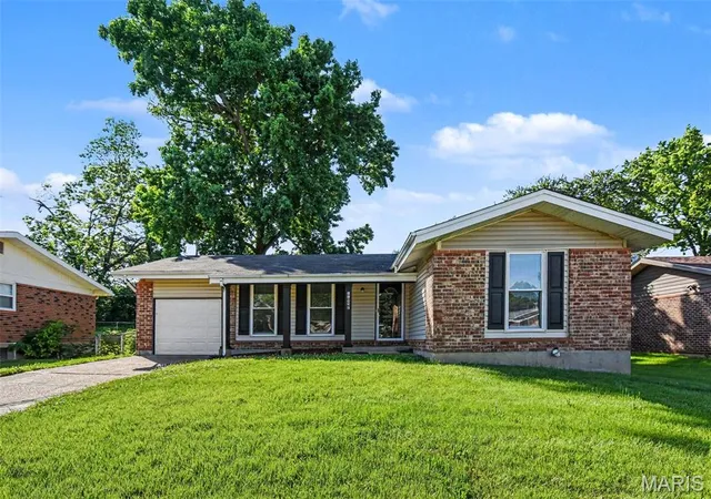 Photo 1 of Single family home for sale at 11952 Cato Dr, Florissant, MO 63033 | MLS# MIS26034489 | Listing updated on 2026-10-02