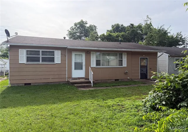 Photo 1 of Single family home for sale at 2032 Tennesee Ave, Poplar Bluff, MO 63901 | MLS# MIS26034519 | Listing updated on 2026-09-11