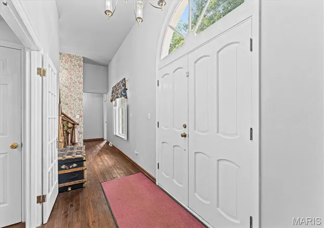 Photo 3 of Sale Pending at 110 Fullerton Rd, Swansea, IL 62226 | MLS# MIS26034599 | Listing updated on 2026-09-12