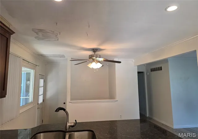 Photo 3 of Single family home for sale at 3315 Hannibal Dr, Saint Charles, MO 63301 | MLS# MIS26034812 | Listing updated on 2026-10-05