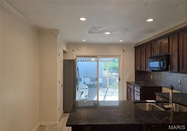 Photo 3 of Single family home for sale at 3315 Hannibal Dr, Saint Charles, MO 63301 | MLS# MIS26034812 | Listing updated on 2026-10-21