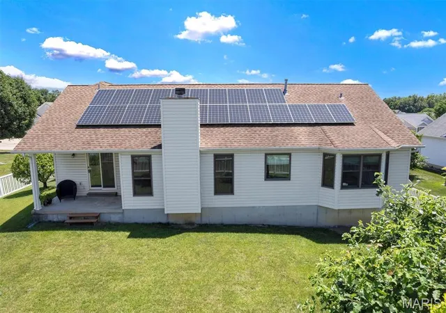 Photo 3 of Sale Pending at 1290 Summer Lynne Dr, O Fallon, MO 63366 | MLS# MIS26034852 | Listing updated on 2026-09-14