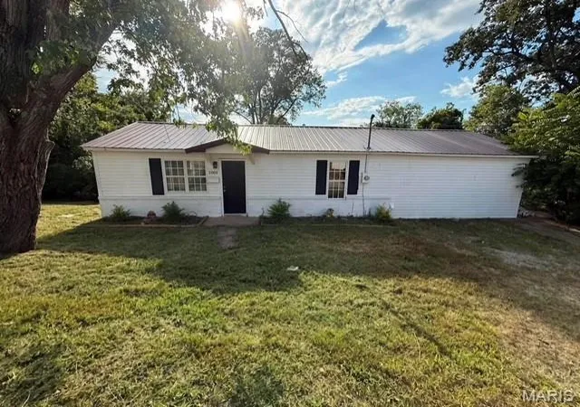 Photo 1 of Single family home for sale at 1001 N 14th St, Poplar Bluff, MO 63901 | MLS# MIS26035578 | Listing updated on 2026-09-10