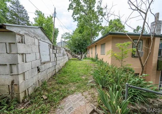 Photo 3 of Single family home for sale at 30032 Oak Knoll, Rocky Mount, MO 65072 | MLS# MIS26036137 | Listing updated on 2026-09-09