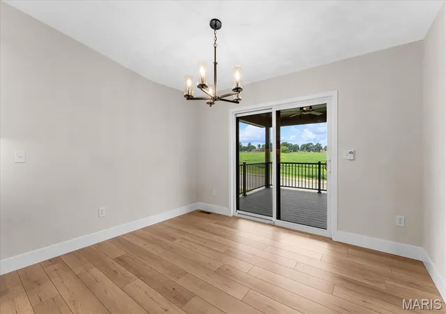 Photo 4 of Single family home for sale at 516 Hayden Dr, Waterloo, IL 62298 | MLS# MIS26036157 | Listing updated on 2026-10-28