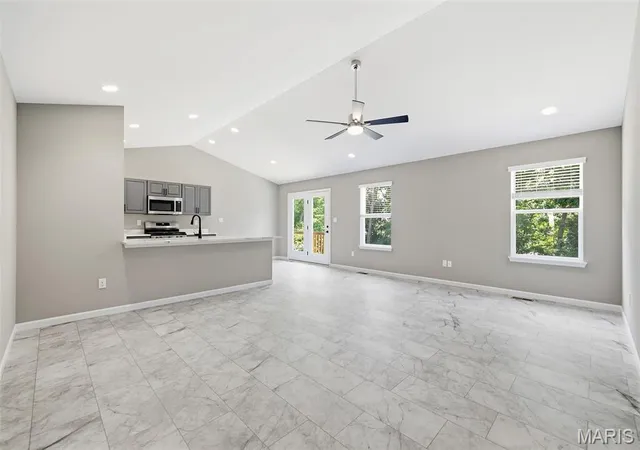 Photo 3 of Single family home for sale at 1116 Vardon Meadows Dr, Union, MO 63084 | MLS# MIS26037213 | Listing updated on 2026-09-11