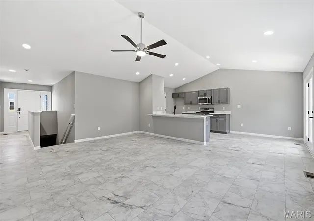 Photo 3 of Single family home for sale at 1116 Vardon Meadows Dr, Union, MO 63084 | MLS# MIS26037213 | Listing updated on 2026-09-11