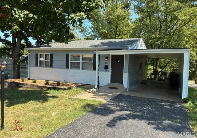 Photo 1 of Sale Pending at 216 Solley Dr, Ballwin, MO 63021 | MLS# MIS26037639 | Listing updated on 2026-09-29